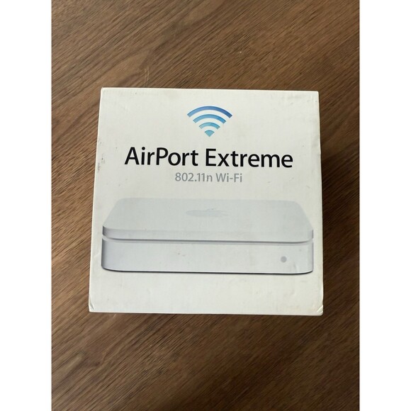 Apple Router (MD031LLA) Airport Extreme With Box - Picture 1 of 7